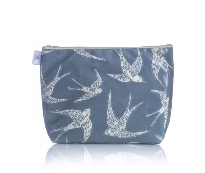 Large Wash Bag (Navy Flyaway)