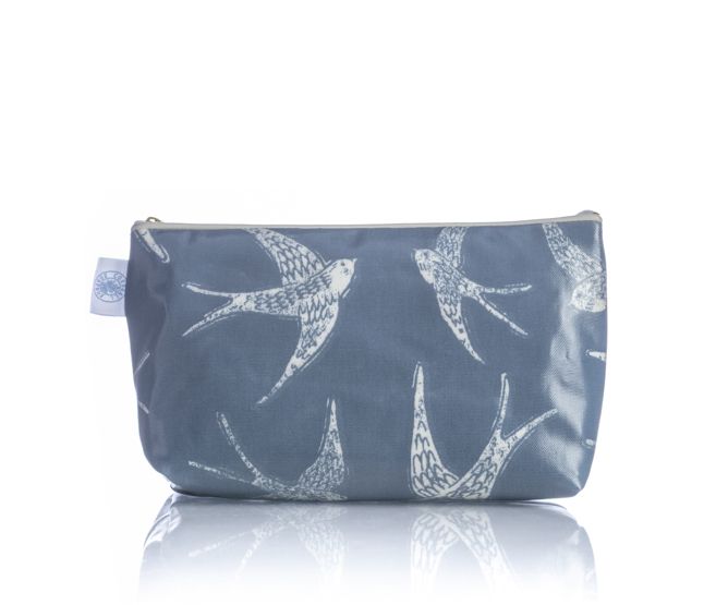Medium Wash Bag (Navy Flyaway)